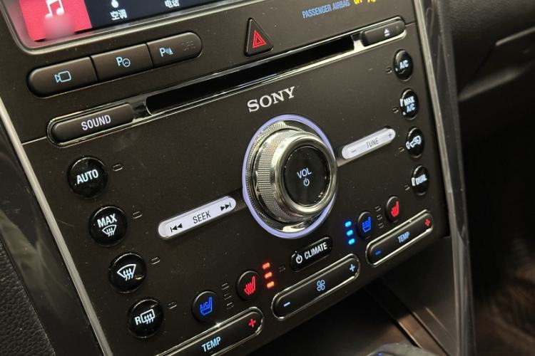 Used Ford Explorer 2017 2.3T Elite Edition Interior 8