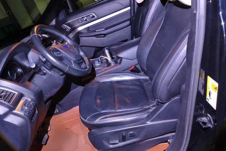 Used Ford Explorer 2017 2.3T Fashion Edition Left Front Seat