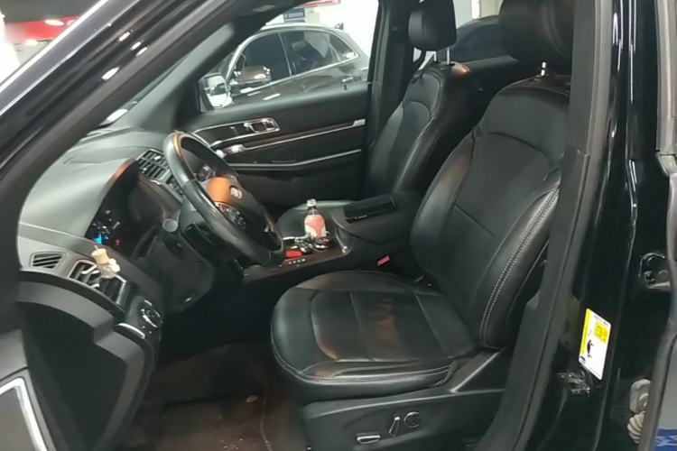 Used Ford Explorer 2017 2.3T Elite Edition Left Front Seat