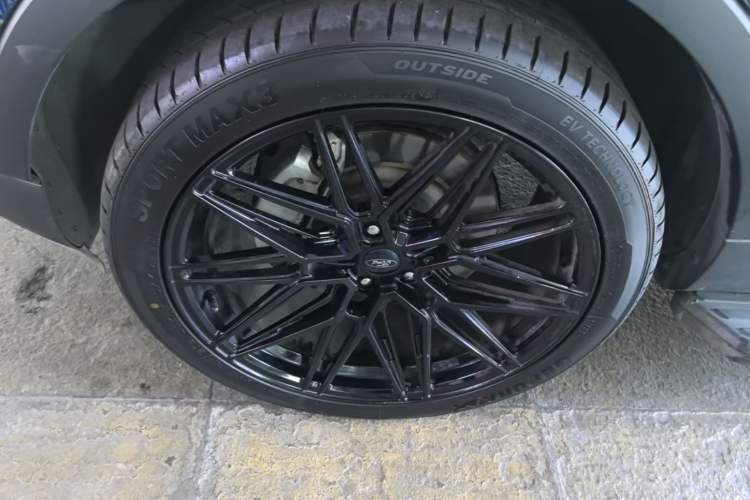 Used Ford Explorer 2017 2.3T Elite Edition Left Front Wheel Hub