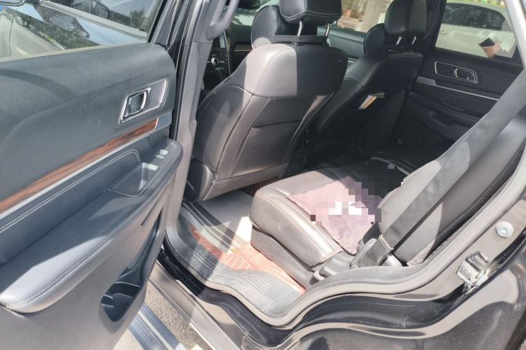 Used Ford Explorer 2017 2.3T Elite Edition Left Rear Seat