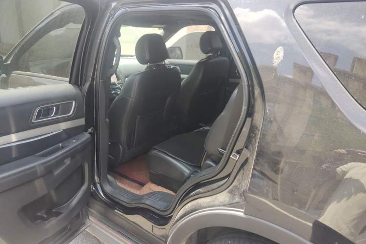 Used Ford Explorer 2017 2.3T Fashion Edition Left Rear Seat