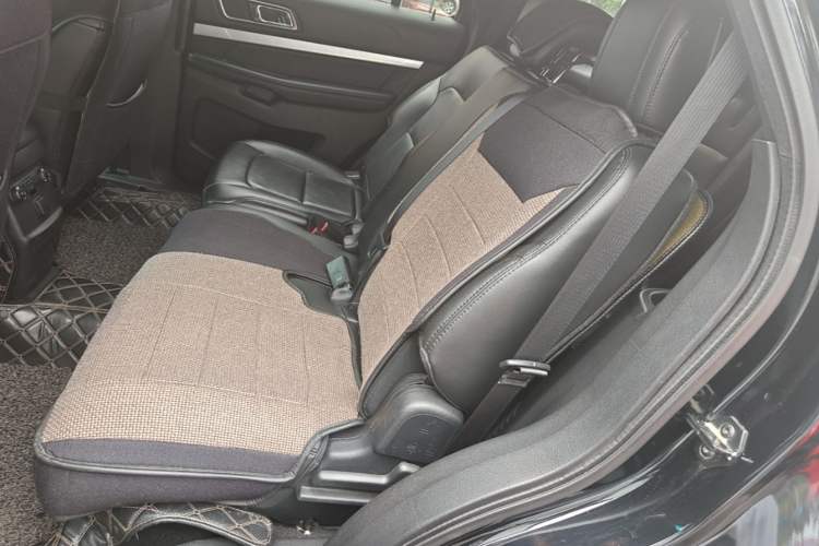 Used Ford Explorer 2017 2.3T Fashion Edition Left Rear Seat