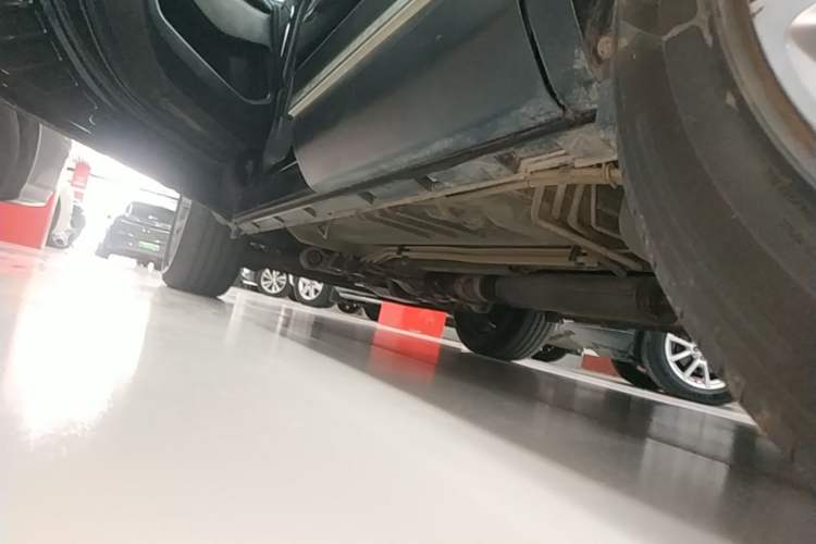 Used Ford Explorer 2017 2.3T Elite Edition Left Side Sill