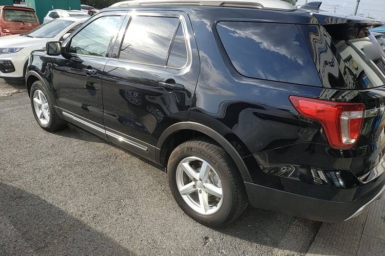 Used Ford Explorer 2017 2.3T Fashion Edition Left Side