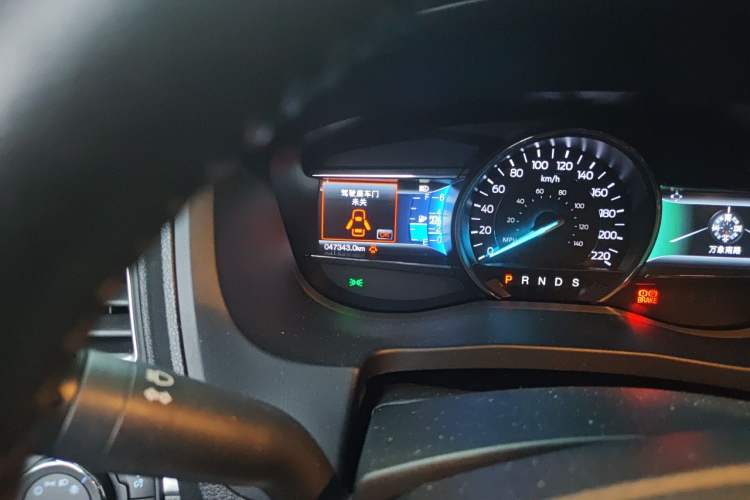 Used Ford Explorer 2017 2.3T Elite Edition Odometer Close Up