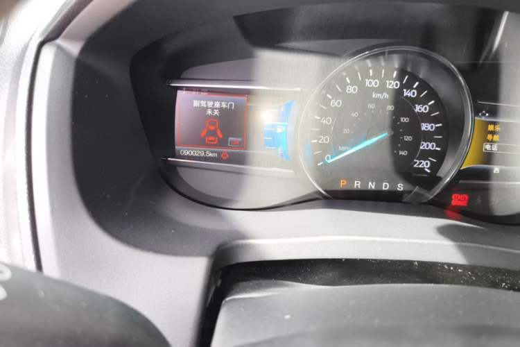 Used Ford Explorer 2017 2.3T Elite Edition Odometer Close Up
