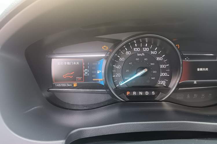 Used Ford Explorer 2017 2.3T Elite Edition Odometer Close Up