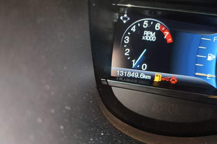 Used Ford Explorer 2017 2.3T Fashion Edition Odometer Close Up