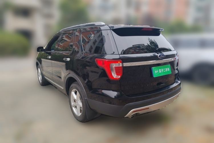 Used Ford Explorer 2017 2.3T Fashion Edition Rear Left 45 Deg