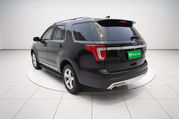 Used Ford Explorer 2017 2.3T Fashion Edition Rear Left 45 Deg