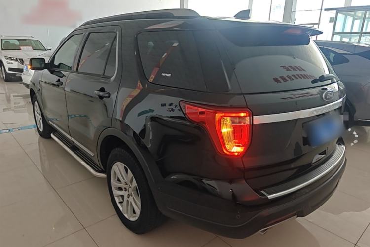 Used Ford Explorer 2017 2.3T Fashion Edition Rear Left 45 Deg