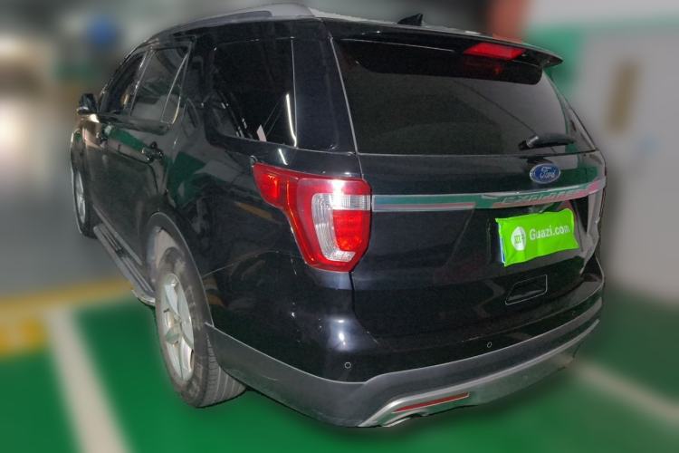 Used Ford Explorer 2017 2.3T Fashion Edition Rear Left 45 Deg