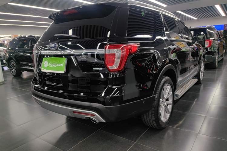 Used Ford Explorer 2017 2.3T Elite Edition Rear Right 45 Deg
