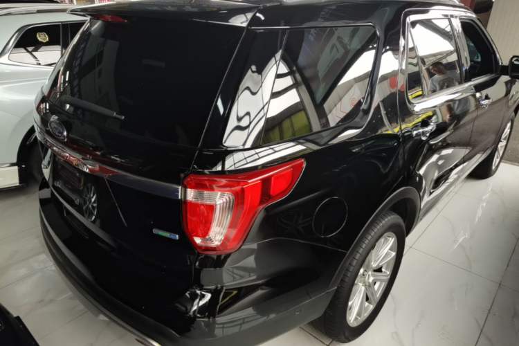 Used Ford Explorer 2017 2.3T Elite Edition Rear Right 45 Deg