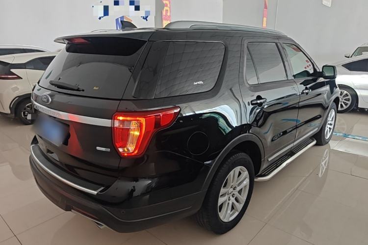 Used Ford Explorer 2017 2.3T Fashion Edition Rear Right 45 Deg