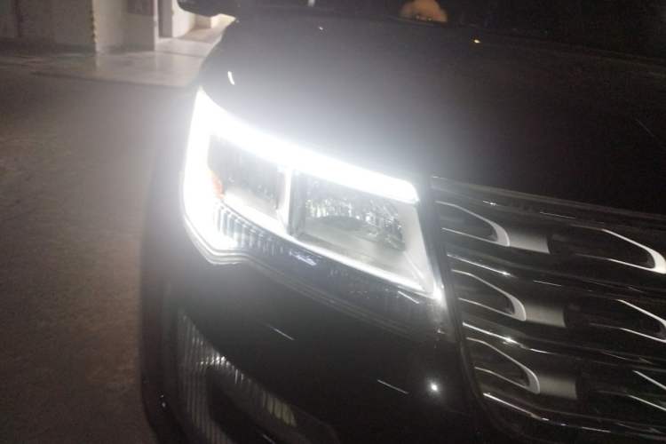Used Ford Explorer 2017 2.3T Elite Edition Right Front Headlight