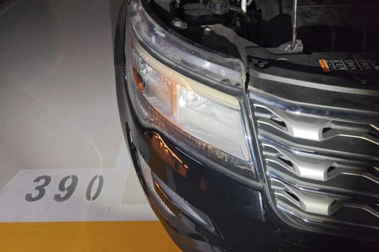 Used Ford Explorer 2017 2.3T Elite Edition Right Front Headlight