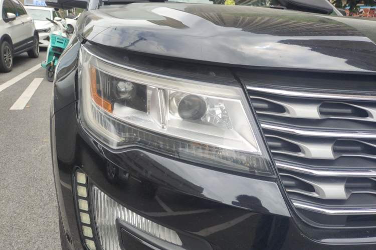 Used Ford Explorer 2017 2.3T Elite Edition Right Front Headlight