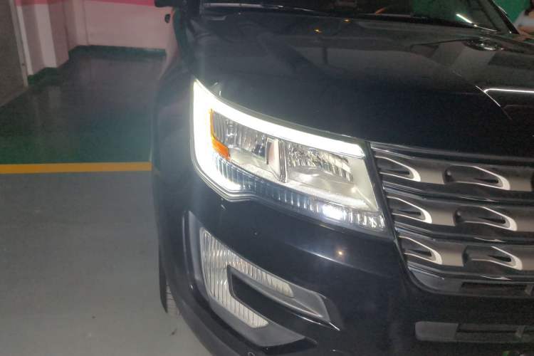 Used Ford Explorer 2017 2.3T Fashion Edition Right Front Headlight