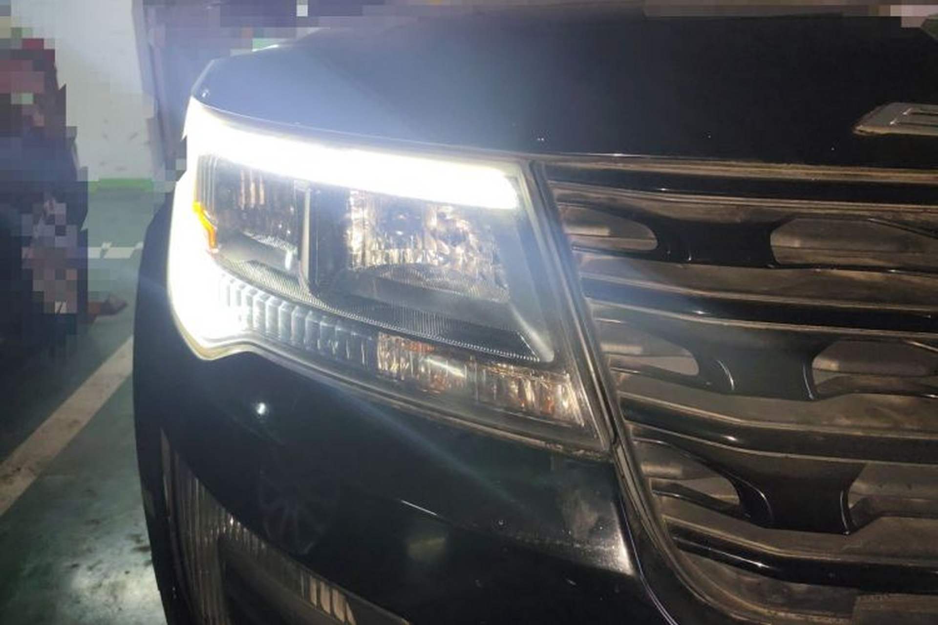 Used Ford Explorer 2017 3.5T Sport Edition Right Front Headlight
