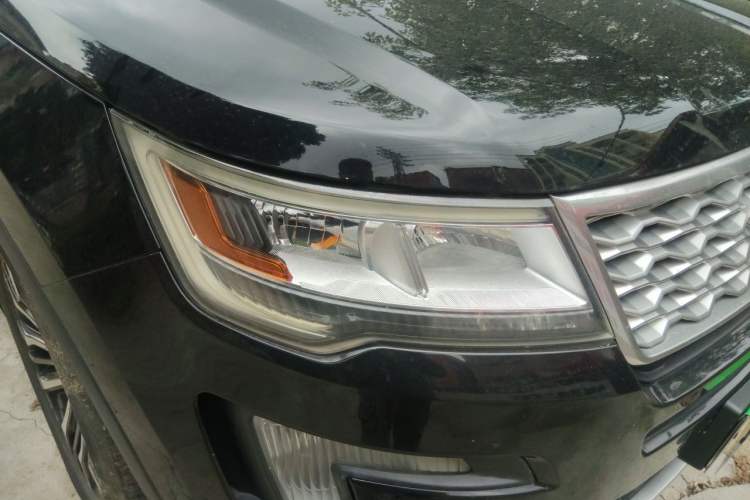 Used Ford Explorer 2017 3.5T Platinum Edition Right Front Headlight