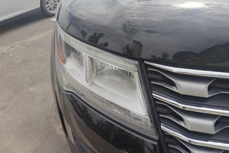 Used Ford Explorer 2017 2.3T Elite Edition Right Front Headlight
