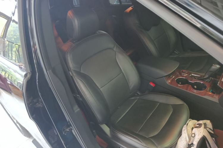Used Ford Explorer 2017 2.3T Elite Edition Right Front Seat