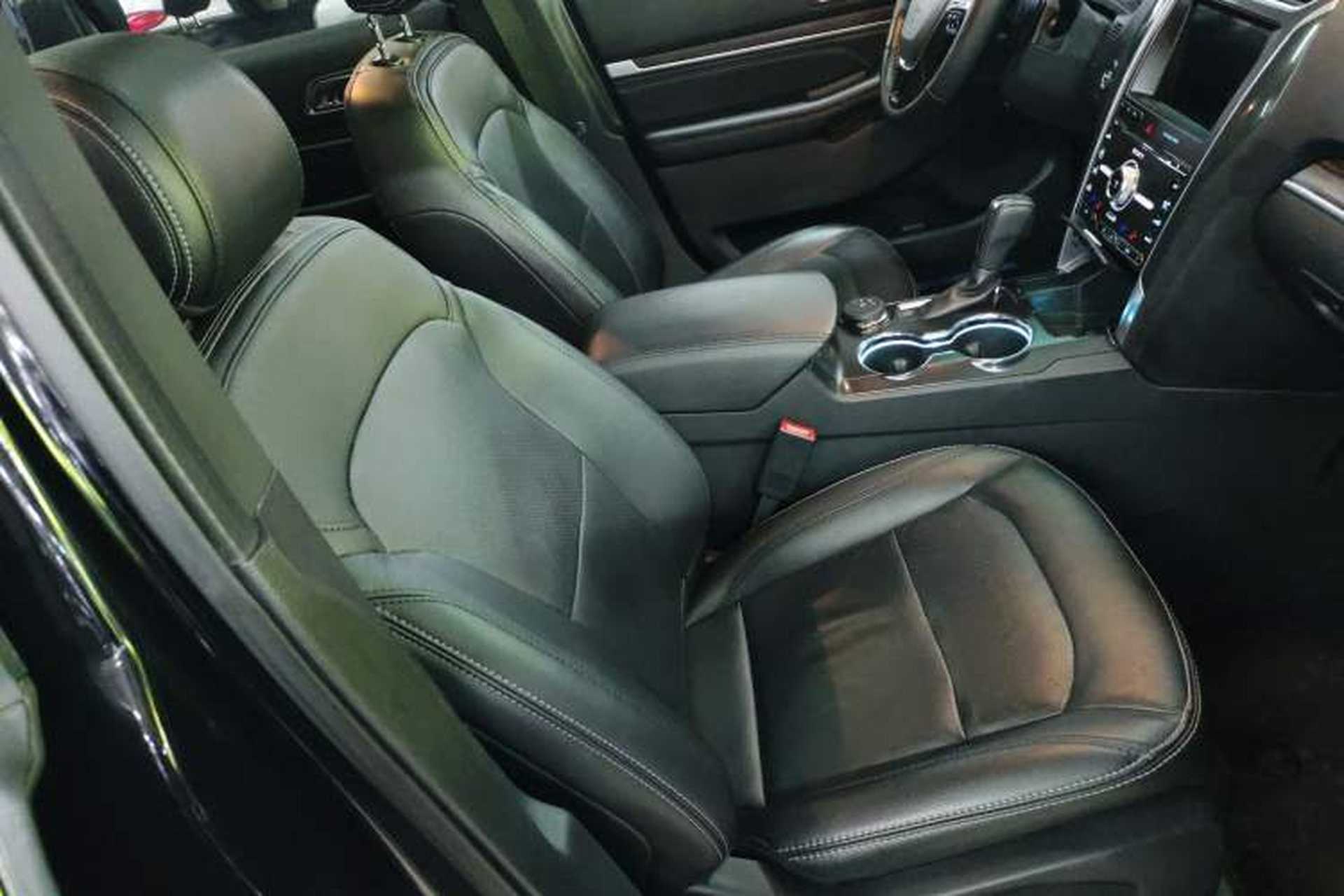 Used Ford Explorer 2017 2.3T Elite Edition Right Front Seat