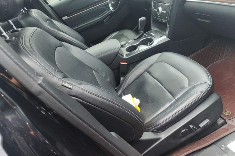 Used Ford Explorer 2017 2.3T Elite Edition Right Front Seat