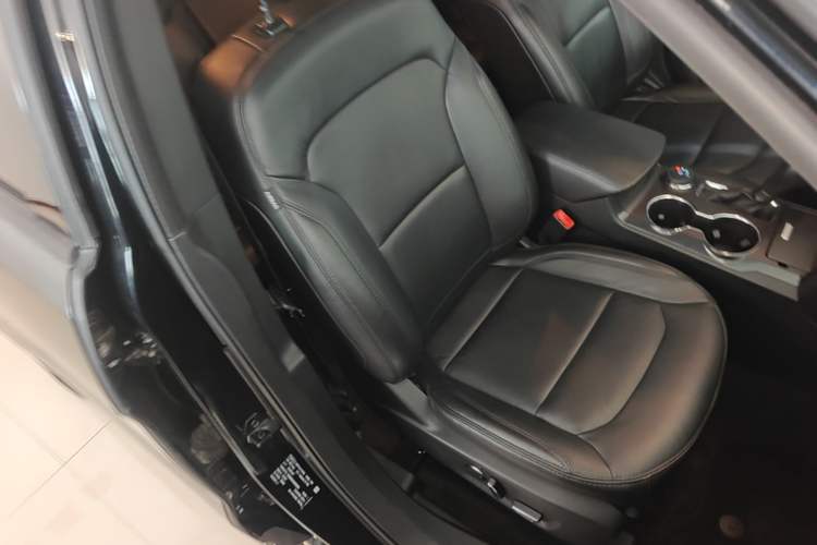 Used Ford Explorer 2017 2.3T Fashion Edition Right Front Seat