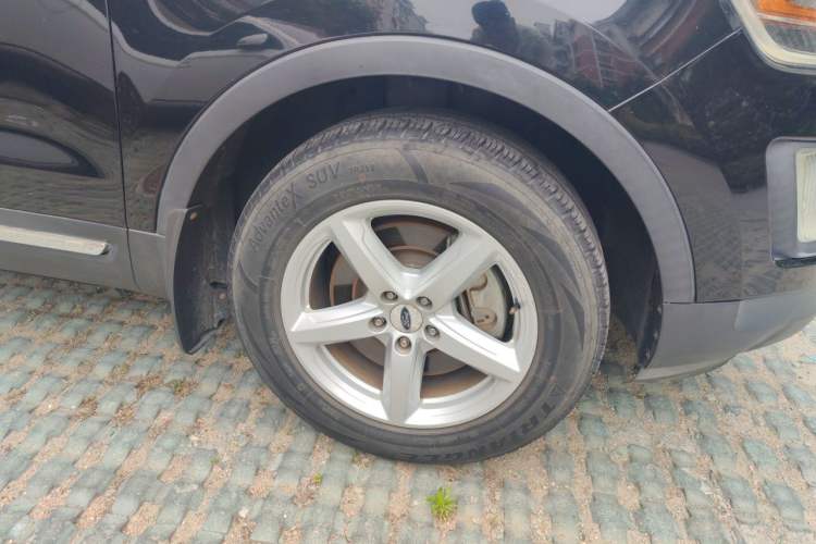 Used Ford Explorer 2017 2.3T Fashion Edition Right Front Wheel Hub