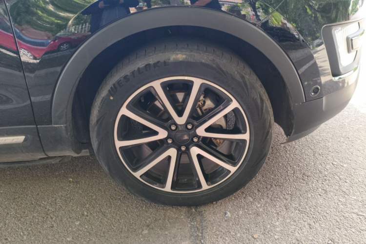 Used Ford Explorer 2017 2.3T Elite Edition Right Front Wheel Hub