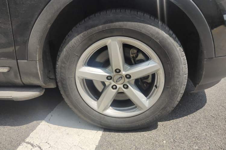 Used Ford Explorer 2017 2.3T Fashion Edition Right Front Wheel Hub