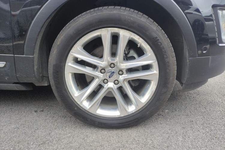Used Ford Explorer 2017 2.3T Elite Edition Right Front Wheel Hub