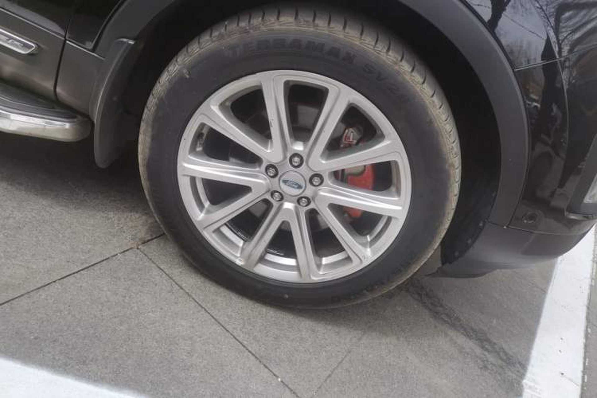 Used Ford Explorer 2017 2.3T Elite Edition Right Front Wheel Hub