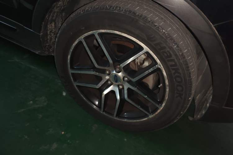 Used Ford Explorer 2017 3.5T Sport Edition Right Front Wheel Hub