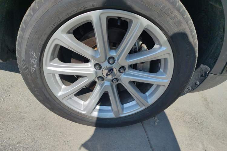 Used Ford Explorer 2017 2.3T Elite Edition Right Front Wheel Hub