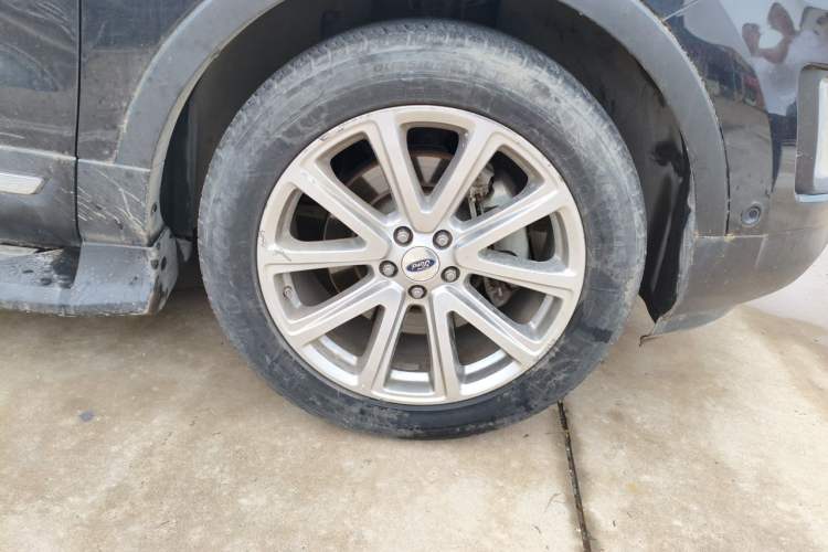 Used Ford Explorer 2017 2.3T Elite Edition Right Front Wheel Hub