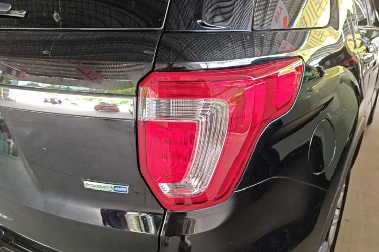 Used Ford Explorer 2017 2.3T Elite Edition Right Rear Taillight