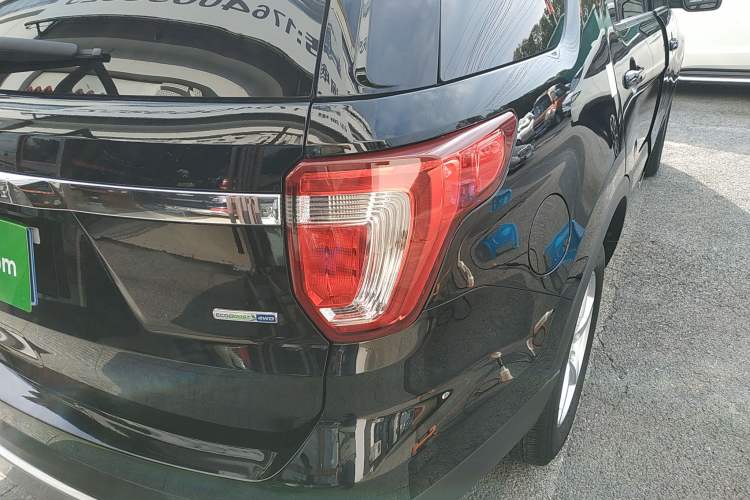 Used Ford Explorer 2017 2.3T Fashion Edition Right Rear Taillight