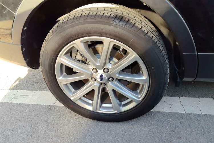 Used Ford Explorer 2017 2.3T Elite Edition Right Rear Wheel Hub