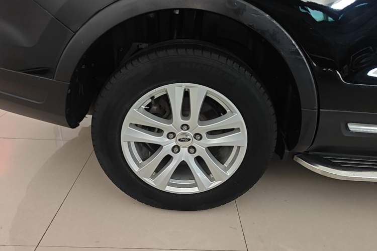 Used Ford Explorer 2017 2.3T Fashion Edition Right Rear Wheel Hub
