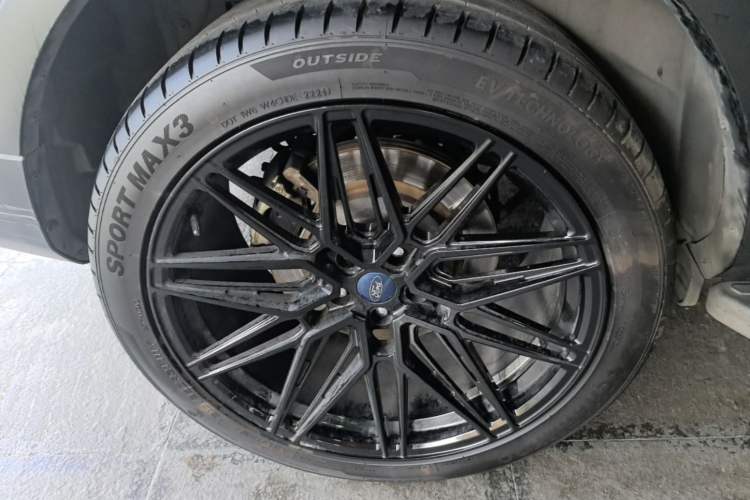 Used Ford Explorer 2017 2.3T Elite Edition Right Rear Wheel Hub