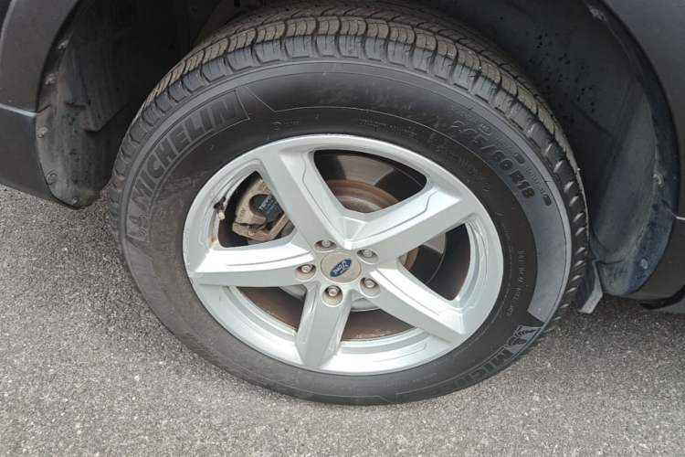 Used Ford Explorer 2017 2.3T Fashion Edition Right Rear Wheel Hub