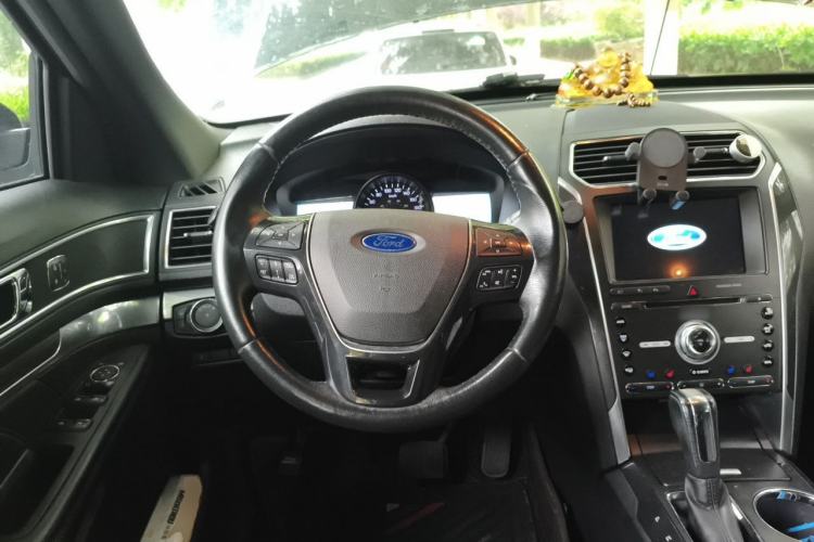 Used Ford Explorer 2017 2.3T Elite Edition Steering Wheel