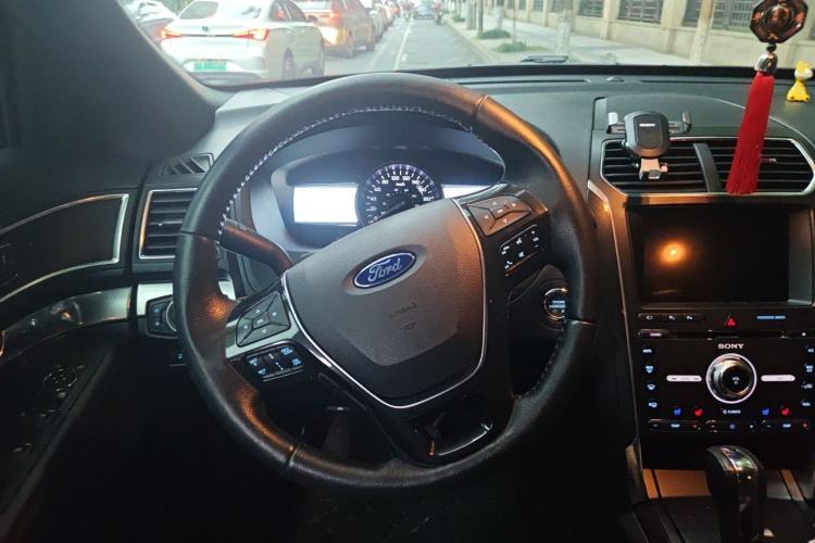 Used Ford Explorer 2017 2.3T Elite Edition Steering Wheel