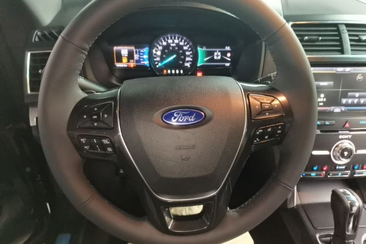 Used Ford Explorer 2017 2.3T Elite Edition Steering Wheel