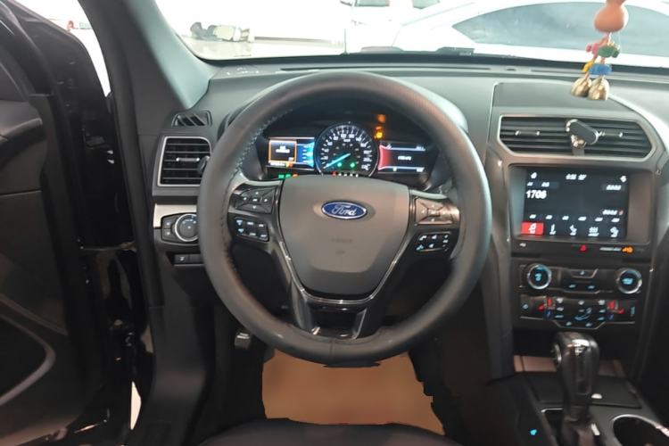 Used Ford Explorer 2017 2.3T Fashion Edition Steering Wheel