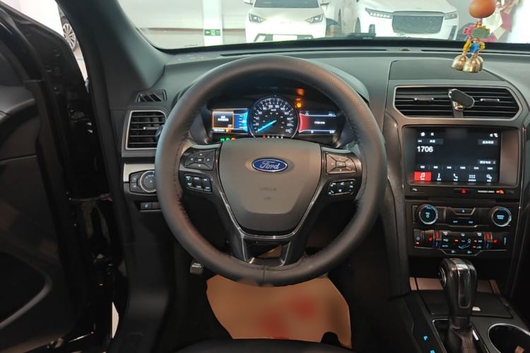 Used Ford Explorer 2017 2.3T Fashion Edition Steering Wheel